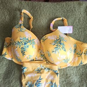 NEW Cacique Lightly Lined Tee Shirt Bra (Size 44C) set